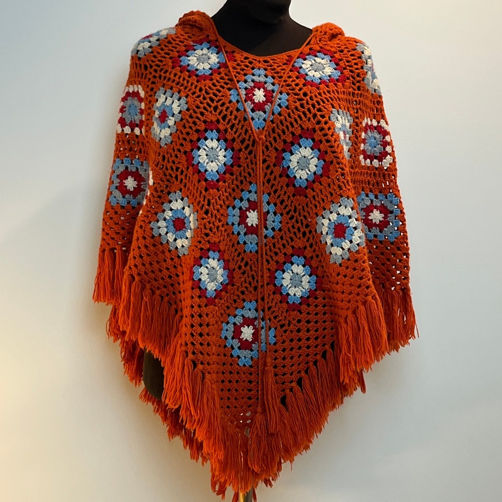 Forever 21 Womens S/P Orange Crochet Granny Square Hooded Poncho Fringe Boho